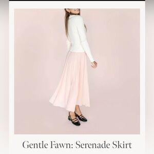 Jilly Box Gentle Fawn Blush Serenade Pleated Skirt size Medium New With Tags